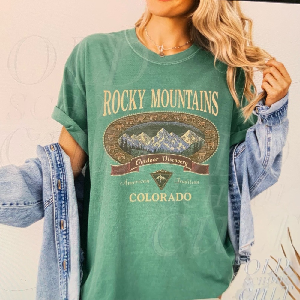 Rocky Mountains Colorado Graphic Tee - Green